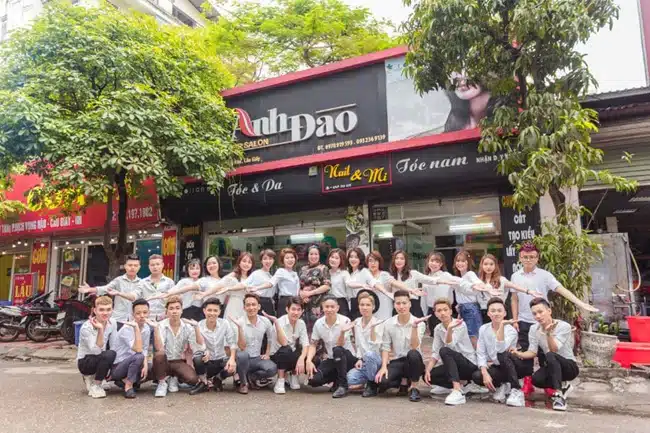 Anh Đào Hair Salon địa điểm gội đầu dưỡng sinh chất lượng với đội ngũ nhân viên chăm soc khách hàng chuyên nghiệp. 