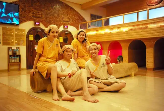 Golden Lotus Healing Spa massage thư giãn duy trì vóc dáng và cải thiện sức khỏe hiệu quả.