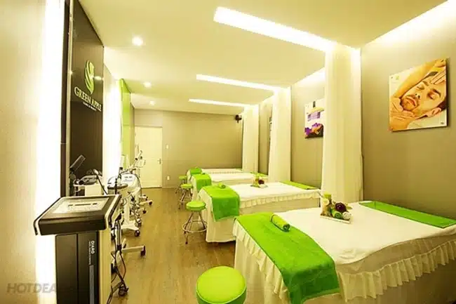 Green Clinic Spa chuyên về điều trị các vấn đề liên quan đến sức khỏe da và cơ thể.