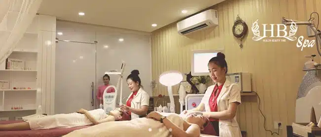 HB SPA địa điểm làm đẹp chất lượng sở hữu đội ngũ kỹ thuật viên có trình độ chuyên môn cao.