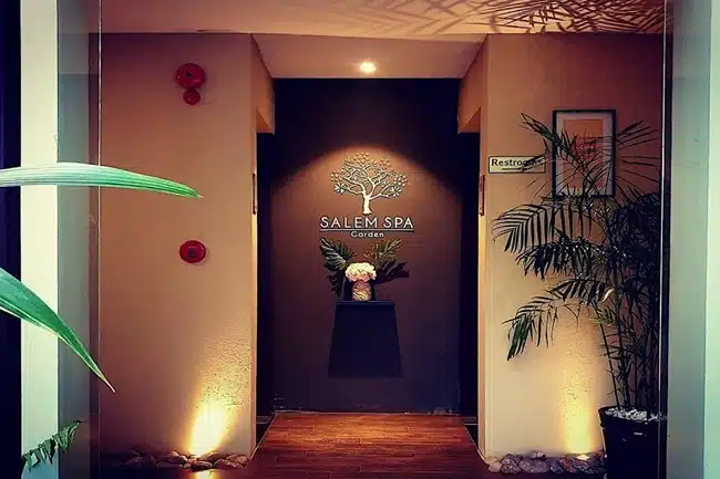 Salem Spa Garden địa điểm cung cấp các khoá học gội đầu dưỡng sinh chuyên nghiệp.