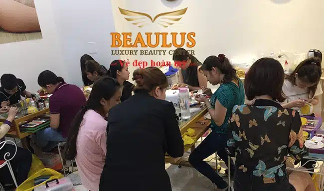 Trường Thẩm Mỹ Beaulus Luxury Beauty Center đào tạo các khoá học nâng cao và chuyên nghiệp.