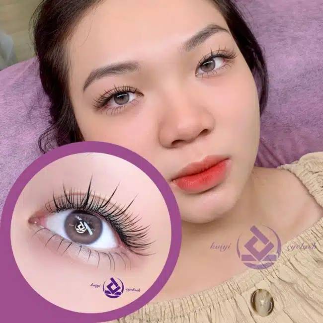 Kaiyi eyelash có đủ chuyên môn, kinh nghiệm để thực hiện những kiểu dáng mi thời thượng và phù hợp nhất cho khách hàng.