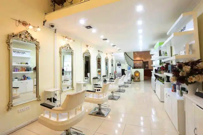 Le Soleil Hair Salon tiệm gội đầu dưỡng sinh nhận được nhiều review tích cực về một salon chất lượng cao.