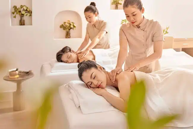 Spa Lotus cung cấp nhiều dịch vụ làm đẹp đa dạng được nhiều phụ nữ tin tưởng và yêu thích.