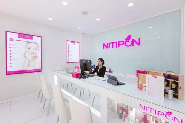 Nitipon Clinic Việt Nam cung cấp các dịch vụ làm đẹp chất lượng, hiệu quả và an toàn.