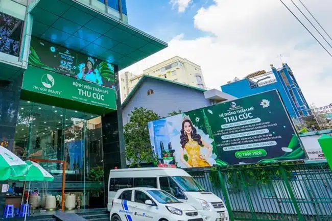 Thu Cúc Clinics nổi danh với chất lượng dịch vụ cao cấp và trang thiết bị hiện đại, tạo cho khách hàng cảm giác yên tâm và hài lòng.