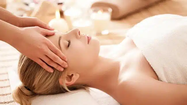 Vân Spa cung cấp liệu trình chăm sóc da kết hợp giữa phương pháp tự nhiên và công nghệ điều trị hiện đại.