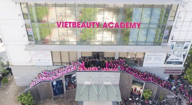 Trung tâm dạy học nghề spa VietBeauty Academy là nơi đào tạo học viên ngành Spa chuyên nghiệp với nhiều chương trình hấp dẫn dành cho các học viên.