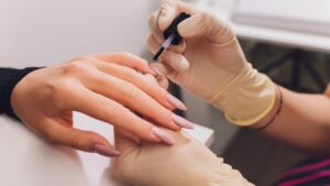 Học nail ở đâu uy tín TPHCM? 15 trung tâm dạy nghề nail nên biết