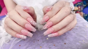 Nail Ái Mạnh