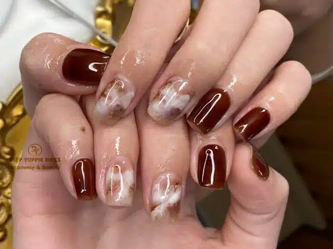 Viện Nails Điệp Yuppie đặc biệt quan tâm vào việc thực hành chuyên môn, kiến thức luôn được cập nhật mới để đáp ứng nhu cầu thị trường.