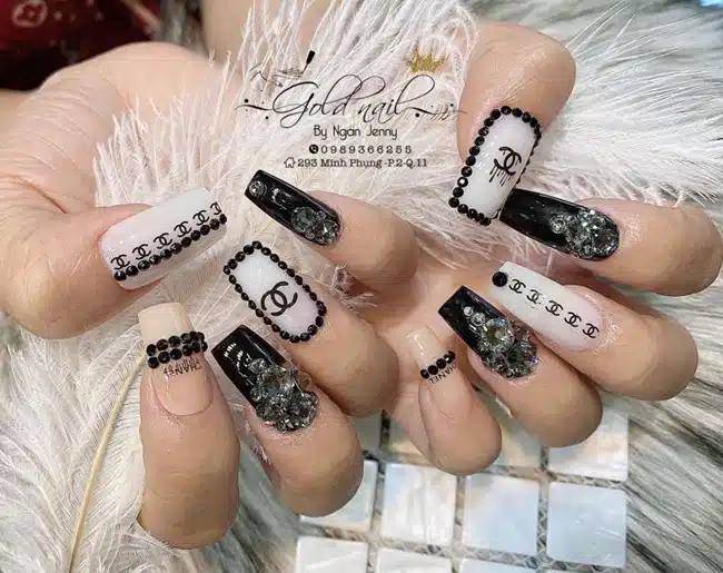 Gold Nail cam kết cung cấp cho bạn những kiến thức và kỹ năng cần thiết để bạn có thể thành công trong ngành nghề này.