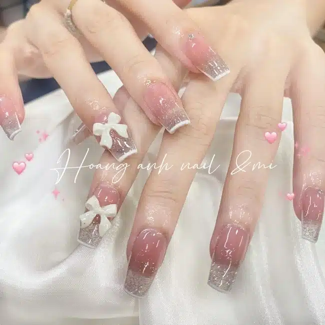 Hoàng Anh Nail & Mi có đội ngũ giảng viên giàu kinh nghiệm, dụng cụ, giáo trình và kỹ thuật đào tạo đầy đủ, bài bản.