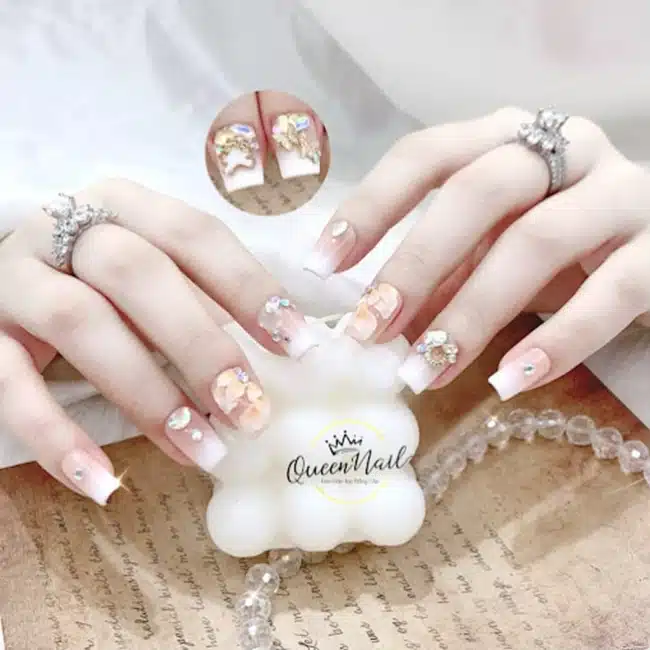 Đỉnh Cao Nails Queen chuyên đào tạo từ những kiến thức cơ bản cho đến những kỹ năng nâng cao.