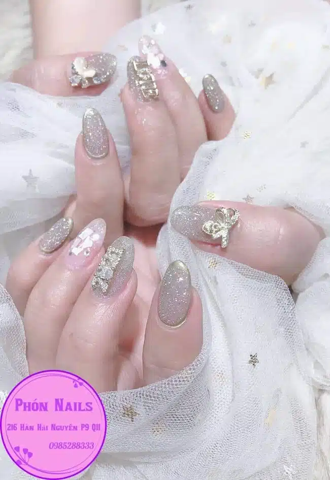 Phón Nails sẽ giúp bạn xây dựng nền tảng vững chắc về kiến thức nail, khám phá và phát triển phong cách cá nhân.