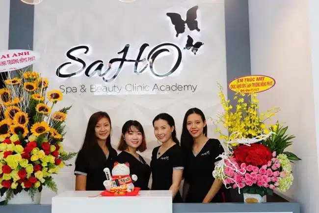 SAHO Beauty Academy giúp học viên nắm vững kiến thức từ lý thuyết đến thực hành các kỹ thuật chăm sóc da chuyên sâu.