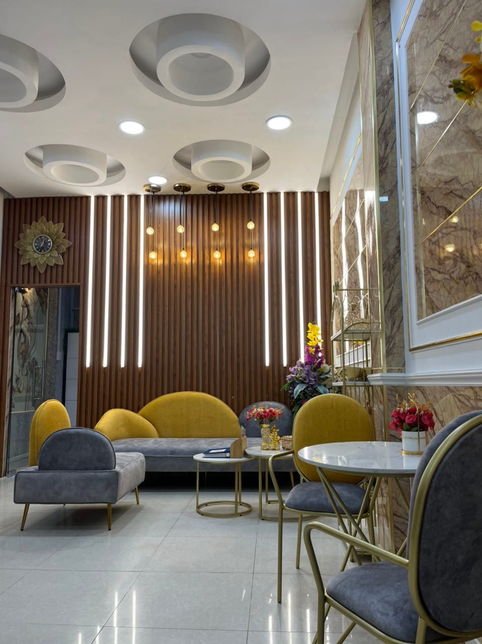 Phòng tiếp khách tại Nắng mai spa 