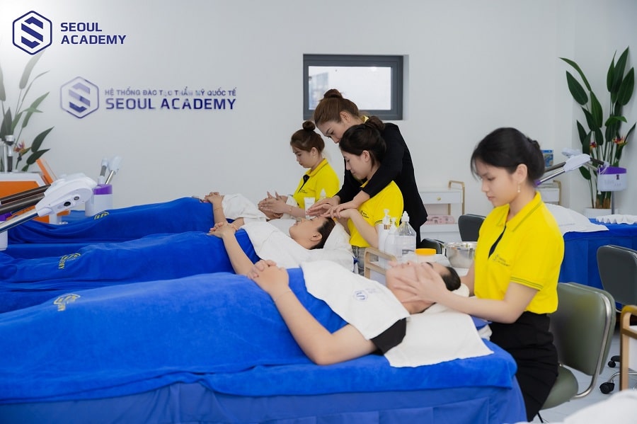 Khoá học nail của Seoul Academy đã và đang nhận được nhiều sự quan tâm của học viên.