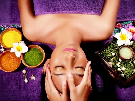 Massage trị liệu mang lại nhiều lợi ích cho sức khỏe và cơ thể con người.