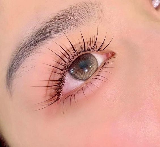 Mi Katun phù hợp với lối makeup nhẹ nhàng, trong trẻo.