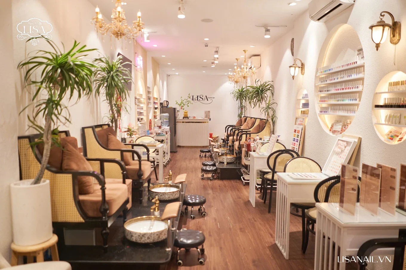 Không gian tại Lisa Nail - Một trong những tiệm nail chất lượng bậc nhất quận 1
