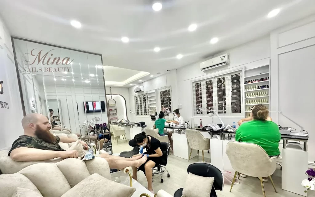 Mina Nails & Beauty